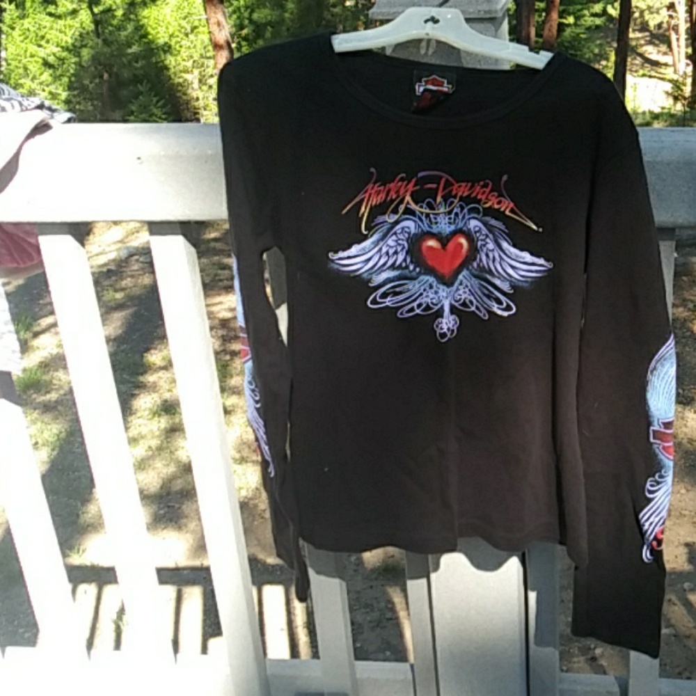 4 Harley Davidson womens size M t shirts
